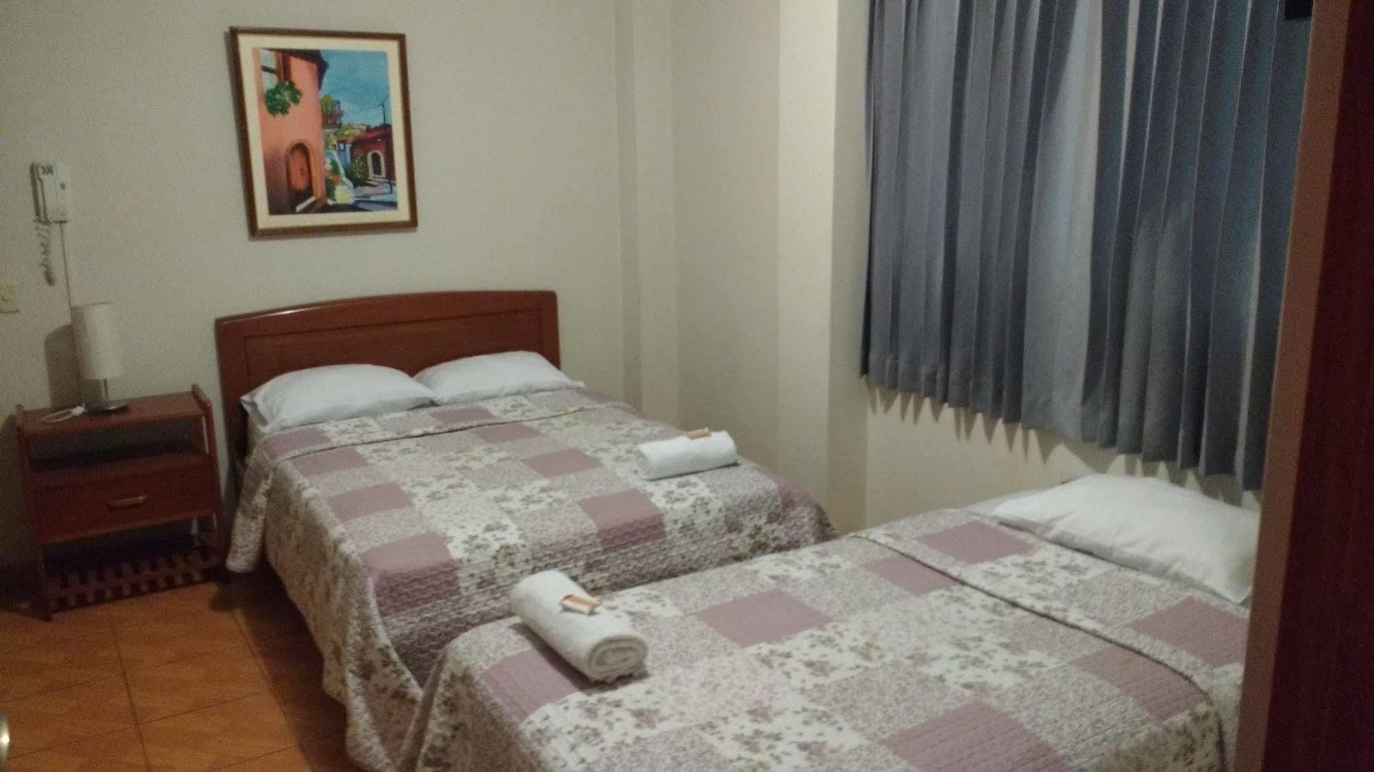 Hotel Colibri Chiclayo Bagian luar foto